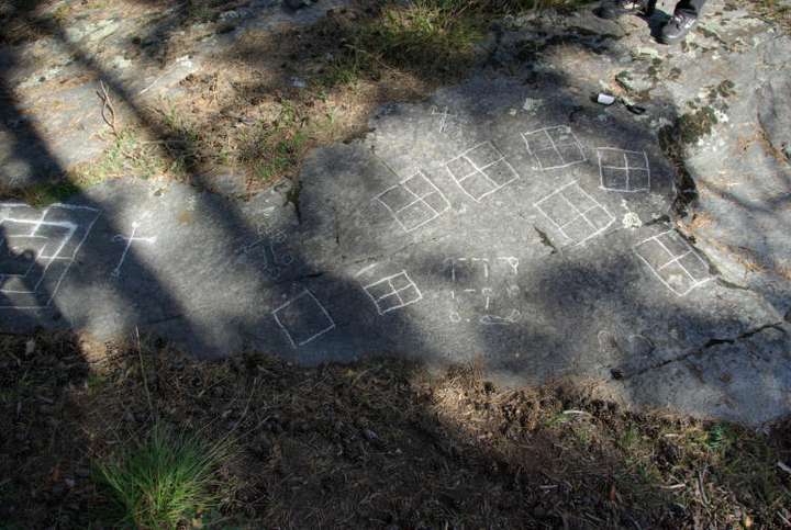 'Häuser' auf der Tschötscher Heide. Links ist noch die 'Mühle' zu erkennen.